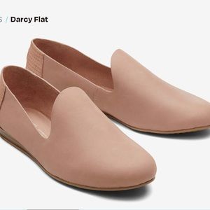 Toms Darcy Flat